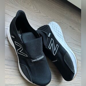 NEW!  New Balance Fresh Foam Roav
Size 6 - W